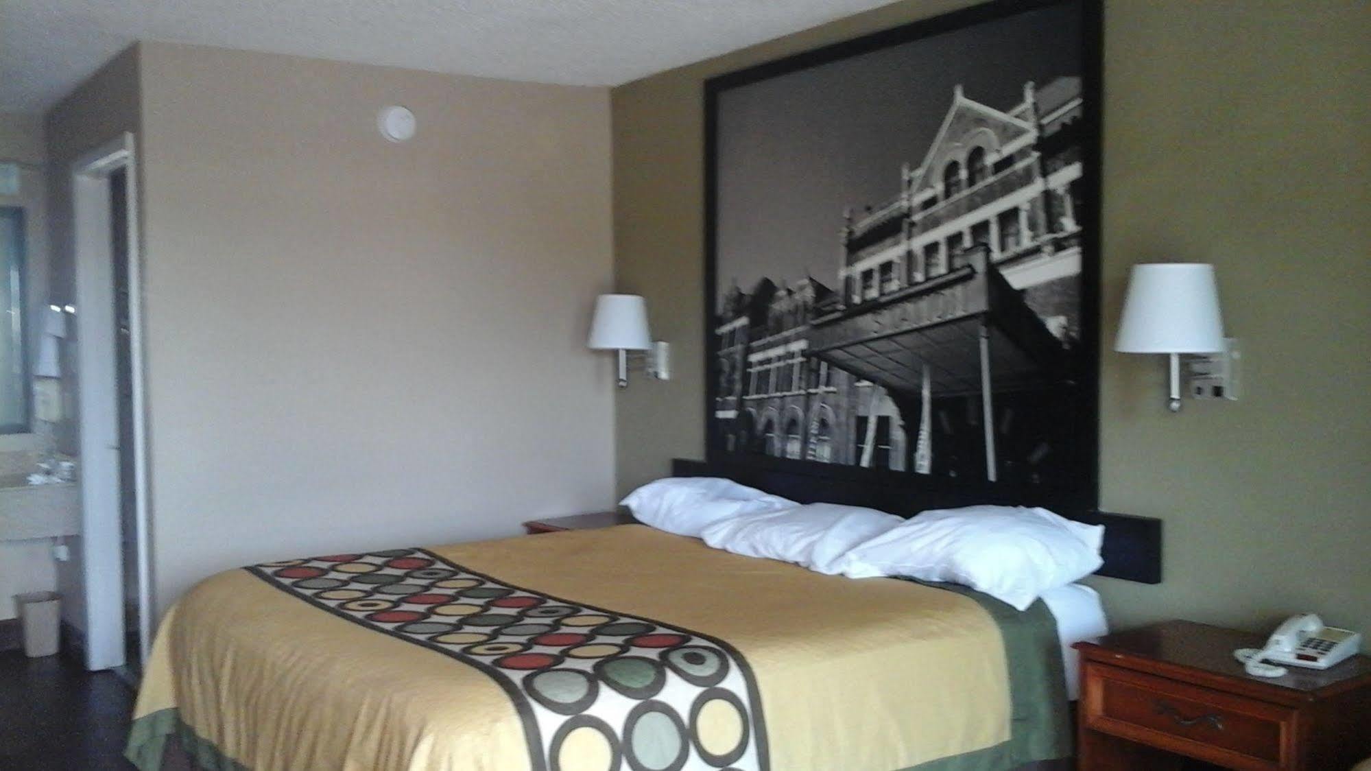 Super 8 By Wyndham Mobile/Tillmans Corner Luaran gambar
